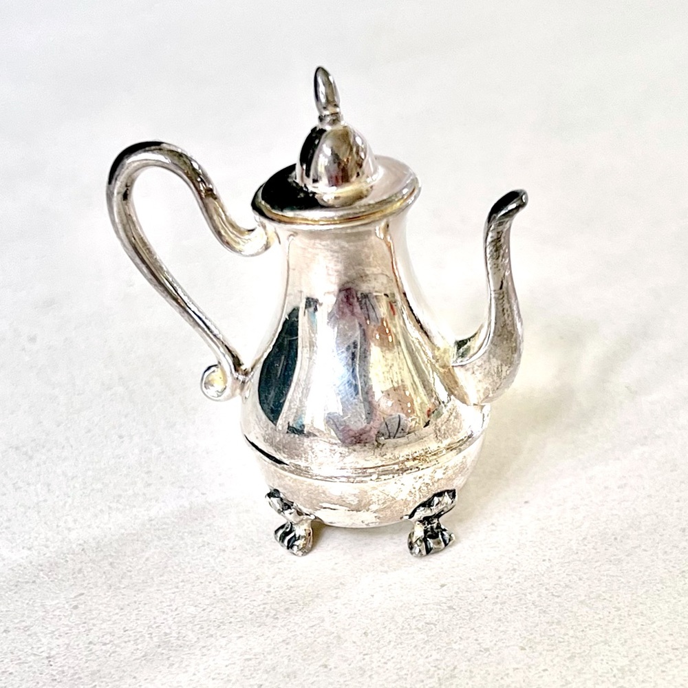 Vintage Solid Pewter Small Teapot Figurine 🫖